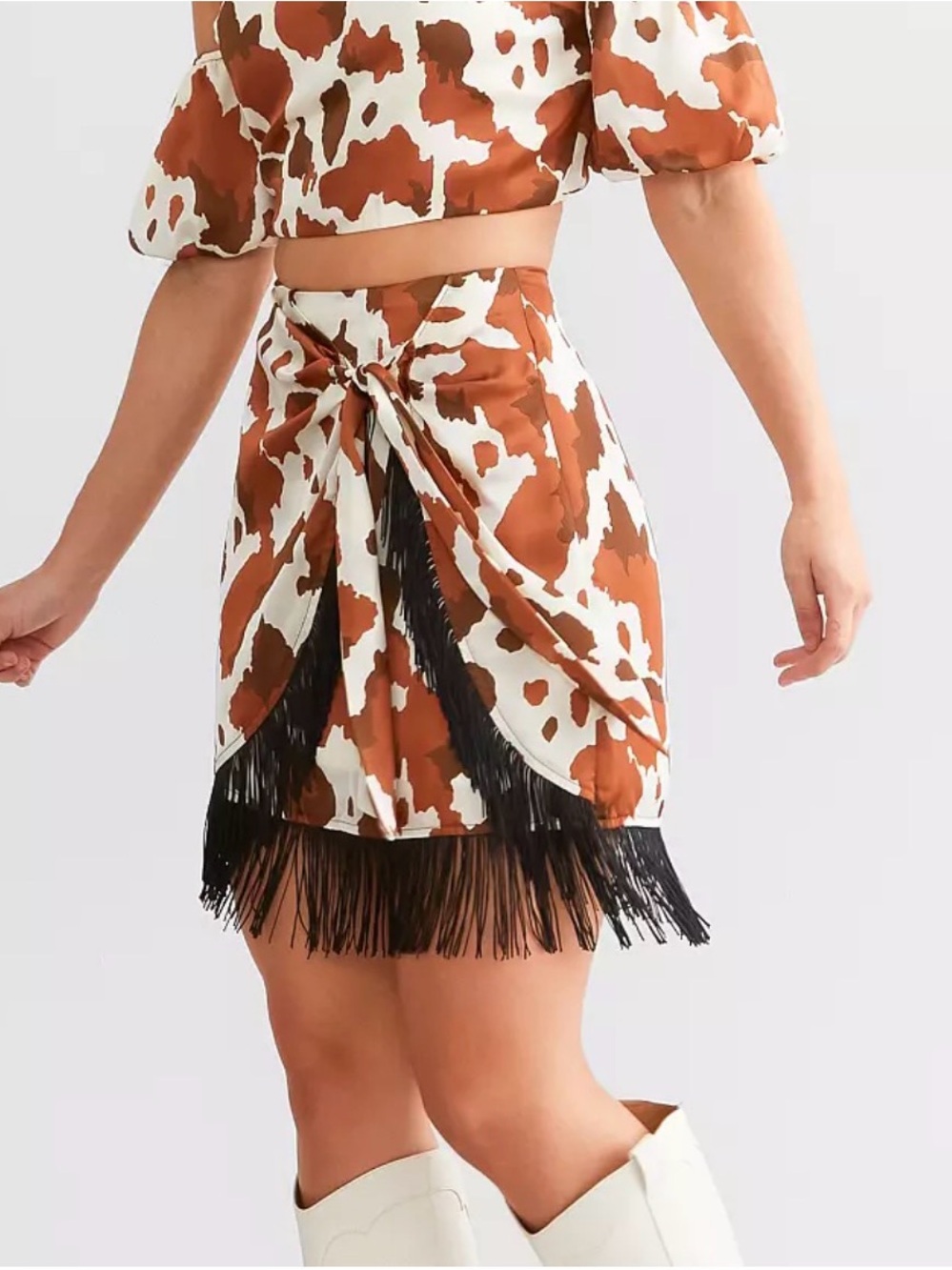 NWT Buckle Willow & Root Cow Print Lined Tie-Front Satin Fringe Mini Skirt Med